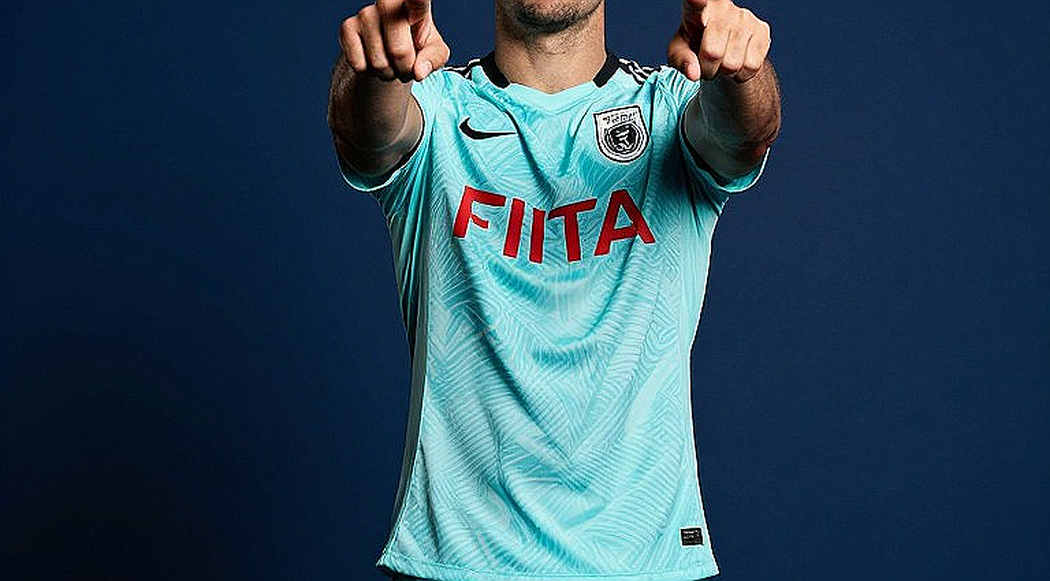 Jetro Willems và sân tập U16: Khi một hậu vệ cánh trở về đặt lại trái bóng ở chính nơi anh từng lớn lên