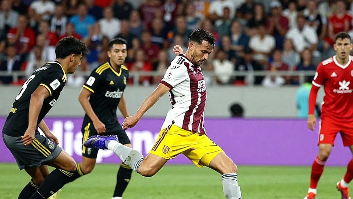 Inter giảm lương để giữ Çalhanoğlu: Cuộc mặc cả với đồng hồ Bosman và cái bóng Juventus