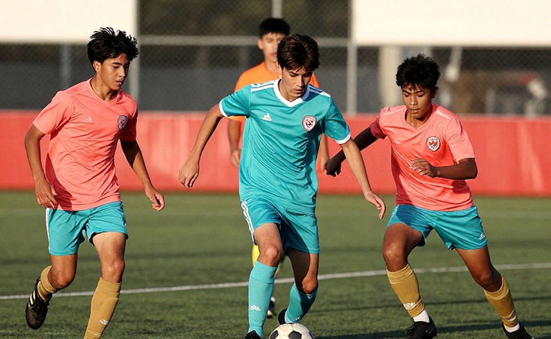 Vòng tay Lusail: Đêm sân cỏ ôm lấy cả Messi lẫn Mbappé