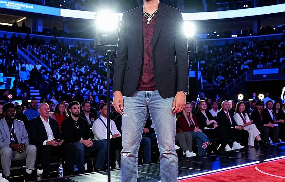 Hezonja trở lại NBA ở tuổi 31: 260 pound và bài toán vị trí của Cleveland