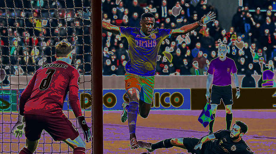 Old Trafford, khoảng trống của Luật 11 và những người ở lại sau tiếng còi Old Trafford, khoảng trống của Luật 11 và những người ở lại sau tiếng còi