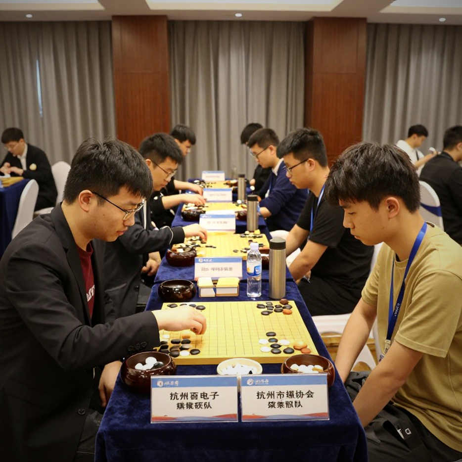 ChessBase Magazine #225: 27 ván cờ ngắn, 10 bài khai cuộc và khoảng trống không ai đo