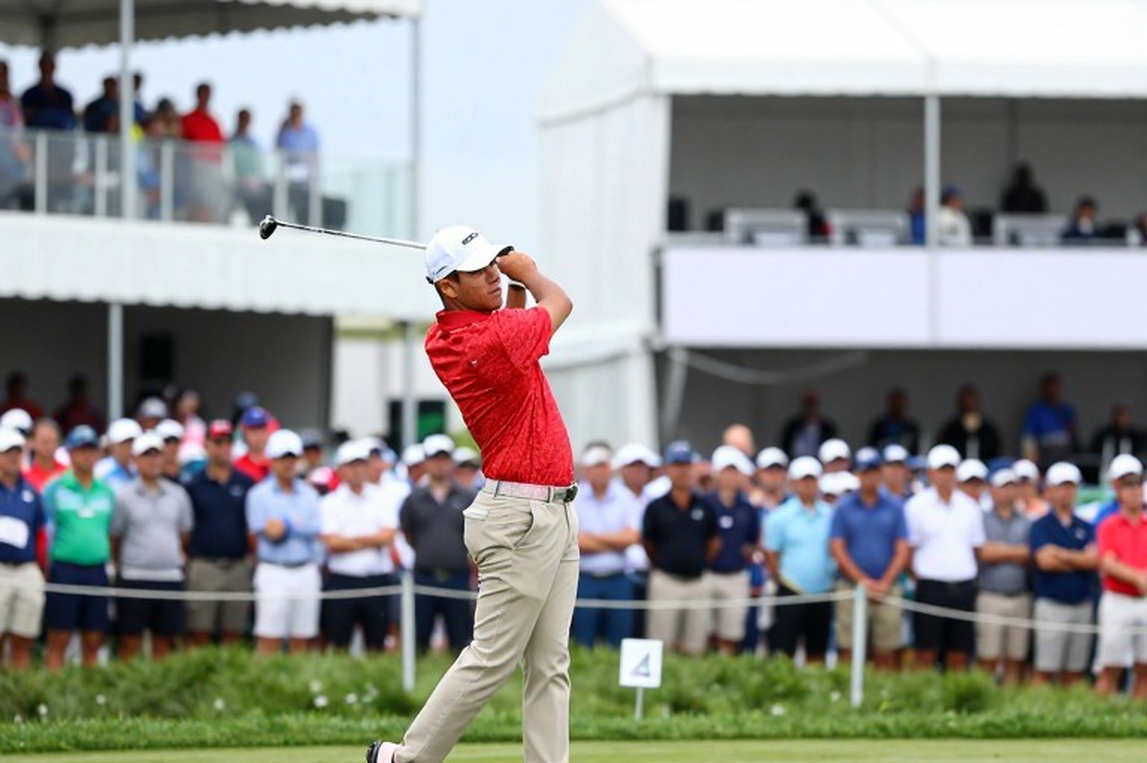 Paul Casey bùng nổ với 63 thần sầu, dẫn đầu Omega European Masters dù 49 tuổi, hứa quyên tặng toàn bộ tiền thưởng cho nạn nhân cháy Crans-Montana