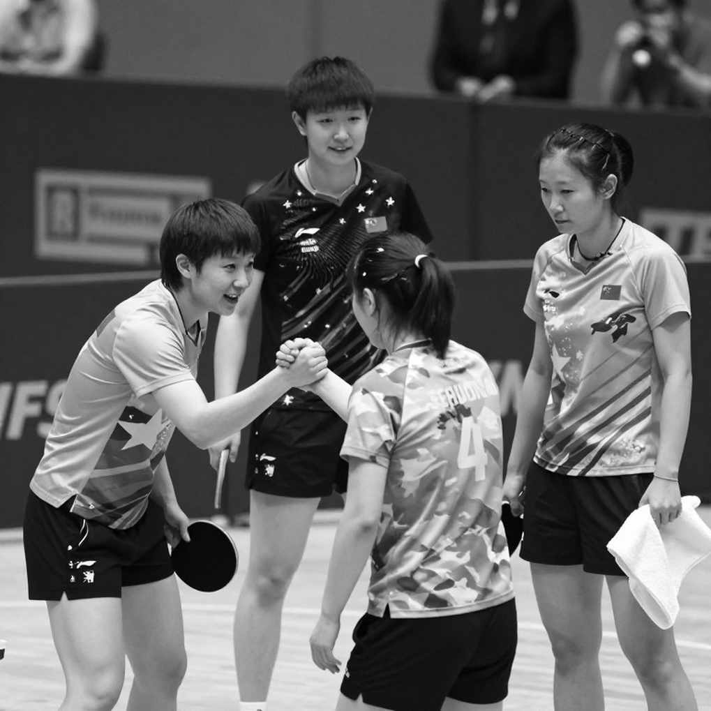 Bóng bàn Hàn Quốc: đọc lại bảng số phía sau tấm huy chương đồng của Shin Yubin
